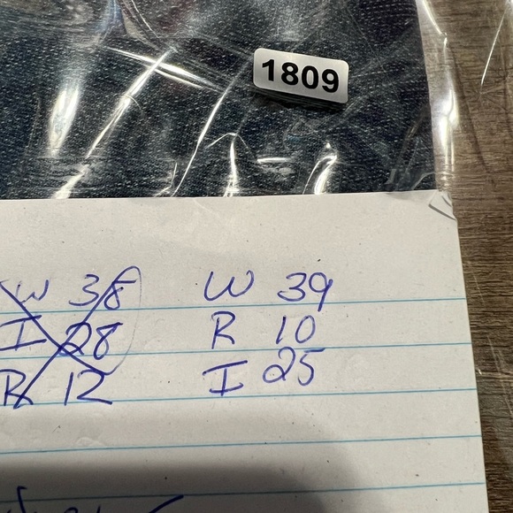 Torrid Skinny Blue Distressed Blue Jeans Size 16 - Picture 9 of 9